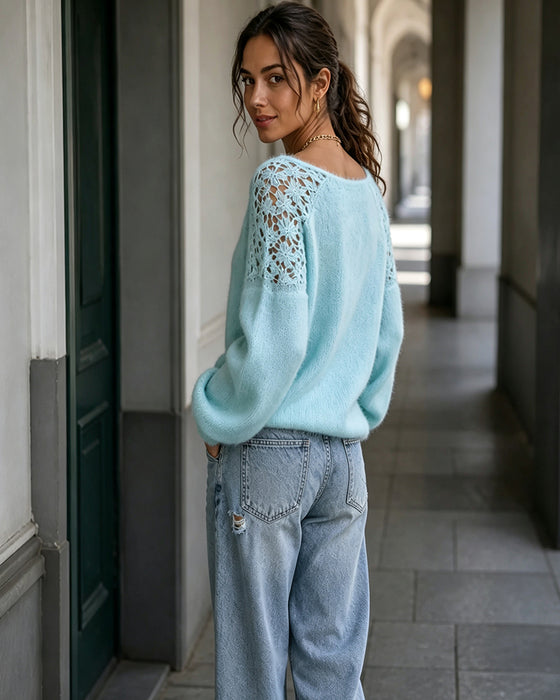 Pullover Med Utklipp Blonde Detalj Og Patchwork