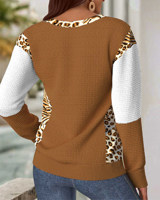 Sweatshirt mit kontrastfarbigem Leopardenmuster