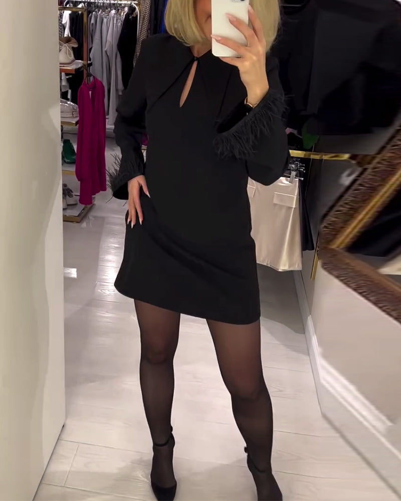 Unifarbenes langärmeliges Geradschnittkleid