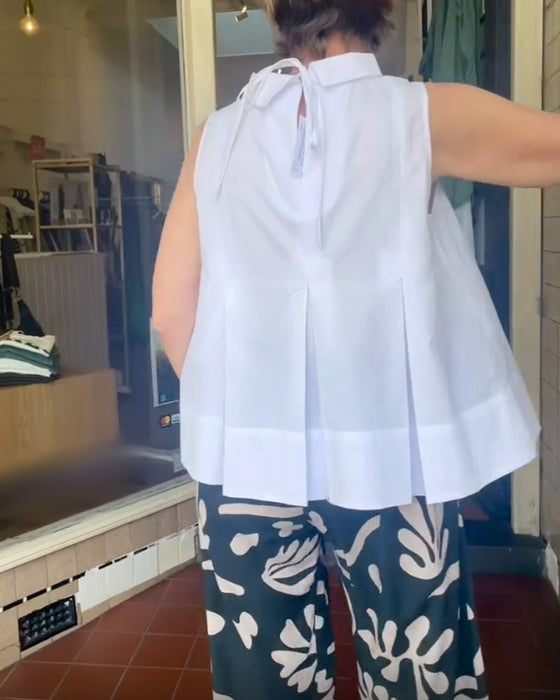 Bluse ärmellos einfarbig schlicht