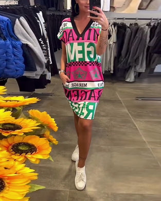 Kleid bedruckt V-Ausschnitt kurzärmelig