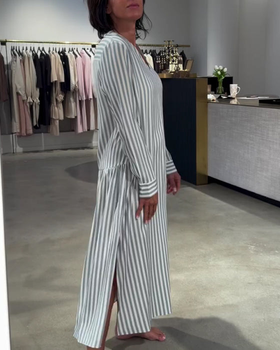 Kleid Gestreifter Seitenschlitz Maxi
