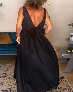 Rückenfreies Kleid Mit Schleife