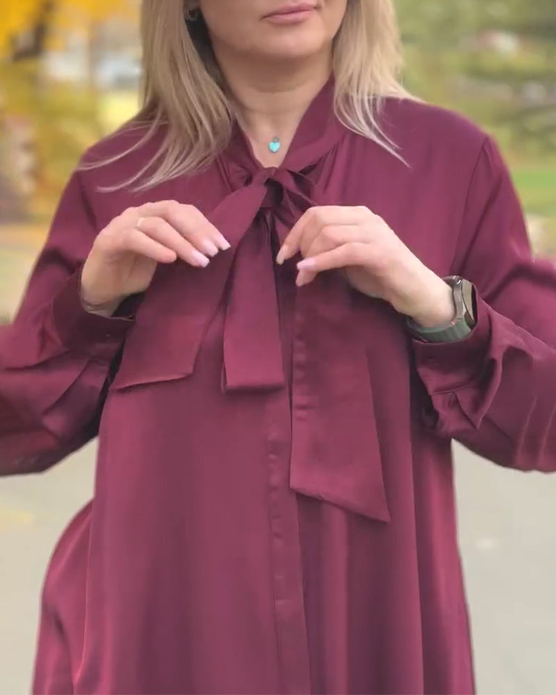 Locker Sitzendes Kleid Mit Spitzendetails