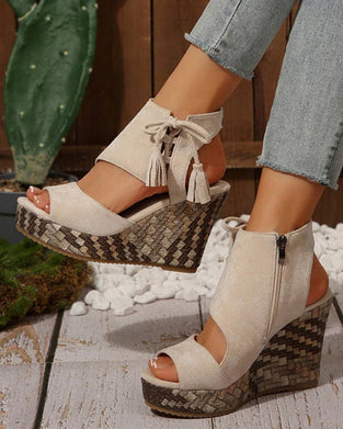 👡Damen-Sandalen mit offener Zehenpartie und Plateau-Keilabsatz und Quaste