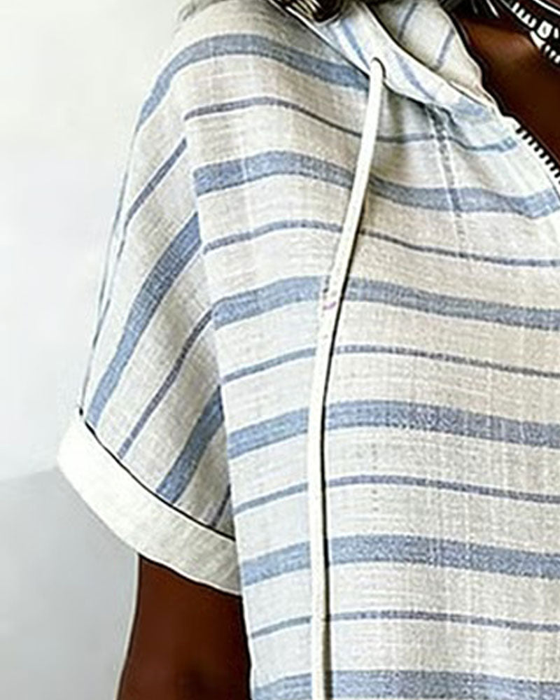 Top Gestreift Kapuze Reißverschluss Kurzarm