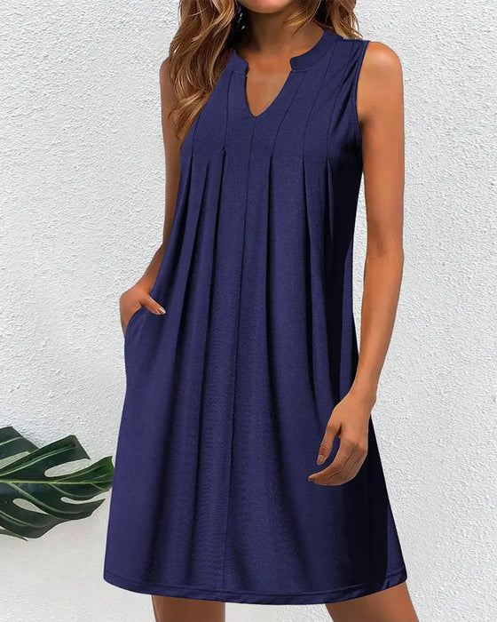 Kleid einfarbig ärmellos plissiert
