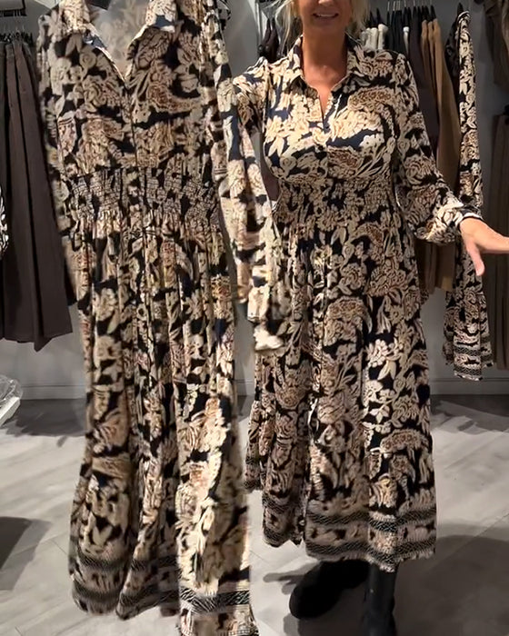 Modisches Kleid Mit Kragen Und Print