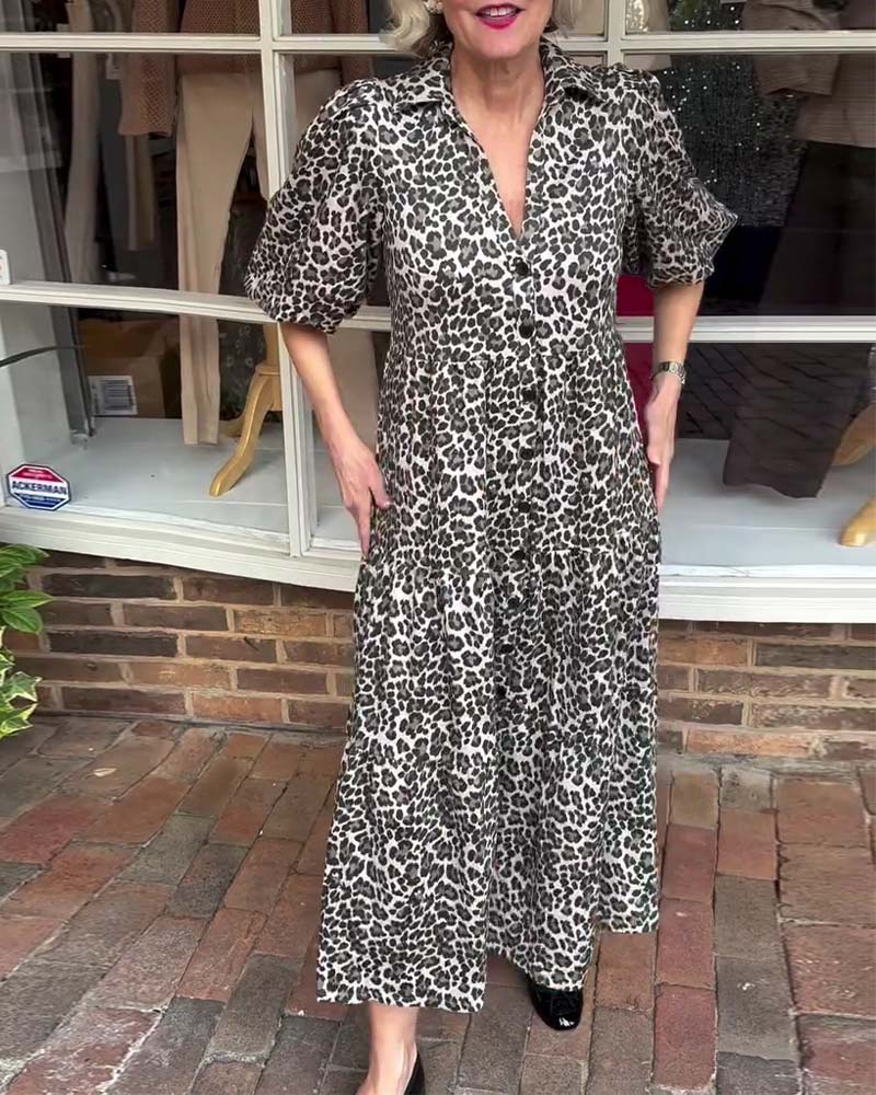 Kleid kurzärmlig Leopardenprint A-Linie