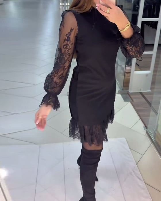 Spitzenbesetztes Patchwork Kleid