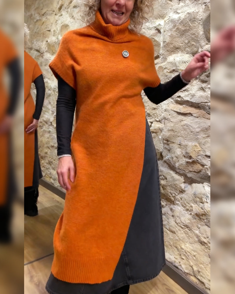 Kurze Ärmel Pullover mit Schlitzen und Rollkragen