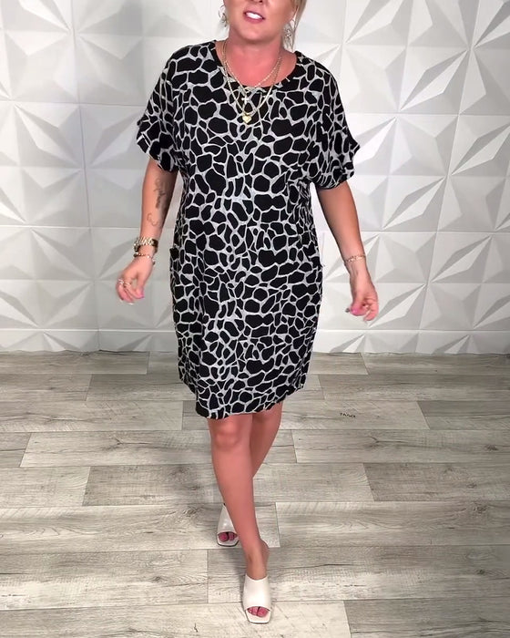 Lässiges Kleid mit Rundhalsausschnitt und Print
