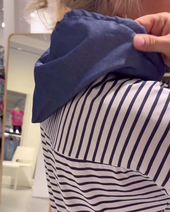 Gestreifte Kapuzenbluse Im Lässigen Stil