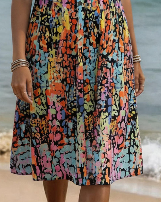Kleid Mit V-Ausschnitt Und Kurzen Ärmeln