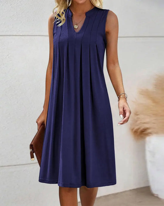 Kleid einfarbig ärmellos plissiert