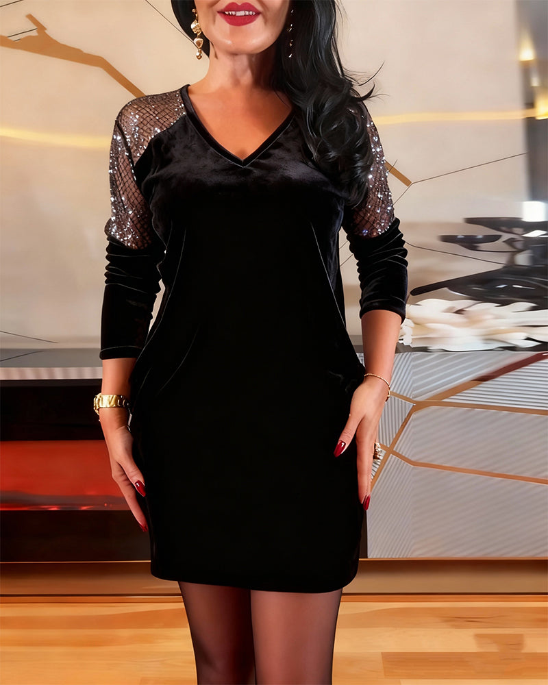 Modisches, langärmeliges Samtkleid mit Patchworkmuster