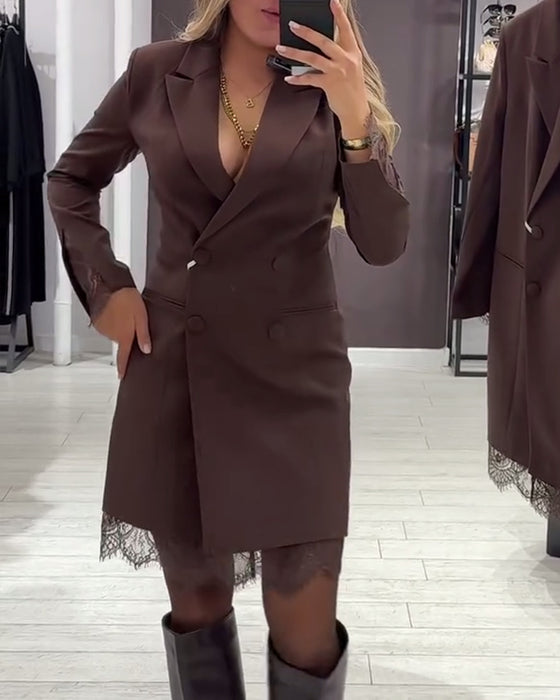 Kleid mit V-Ausschnitt und Einsätzen für die Arbeit