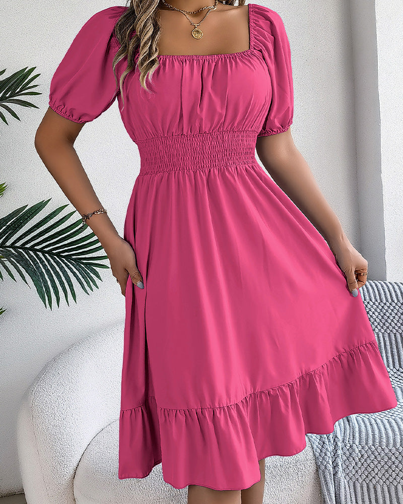 Kleid Quadratischer Ausschnitt Tailliert Rüsche A-Linie
