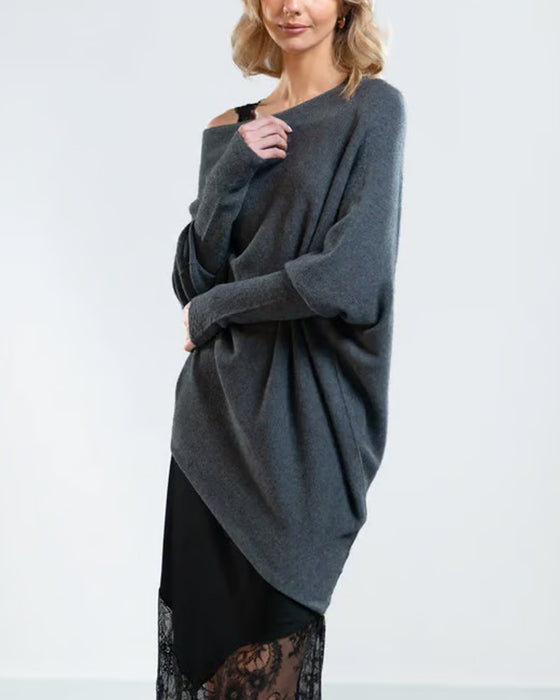 Innovative Asymmetrische Drapierte Strickmode