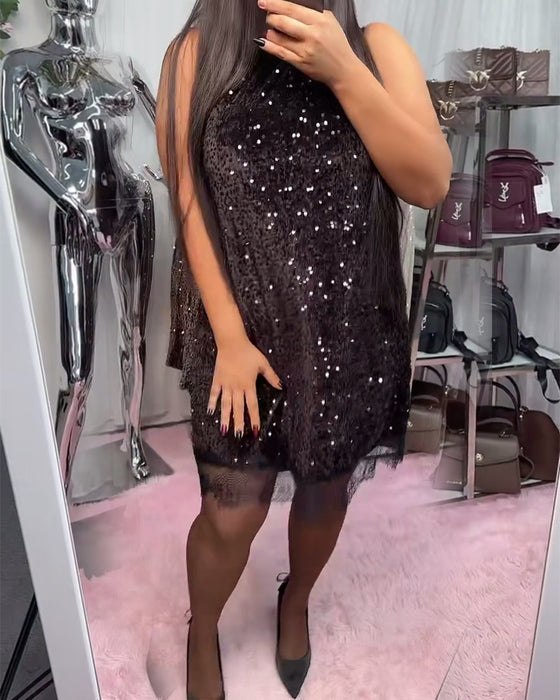 Unifarbenes Kleid mit Patchwork-Details