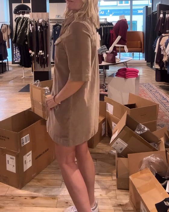 Kleid Mit Halben Ärmeln In Unifarbe