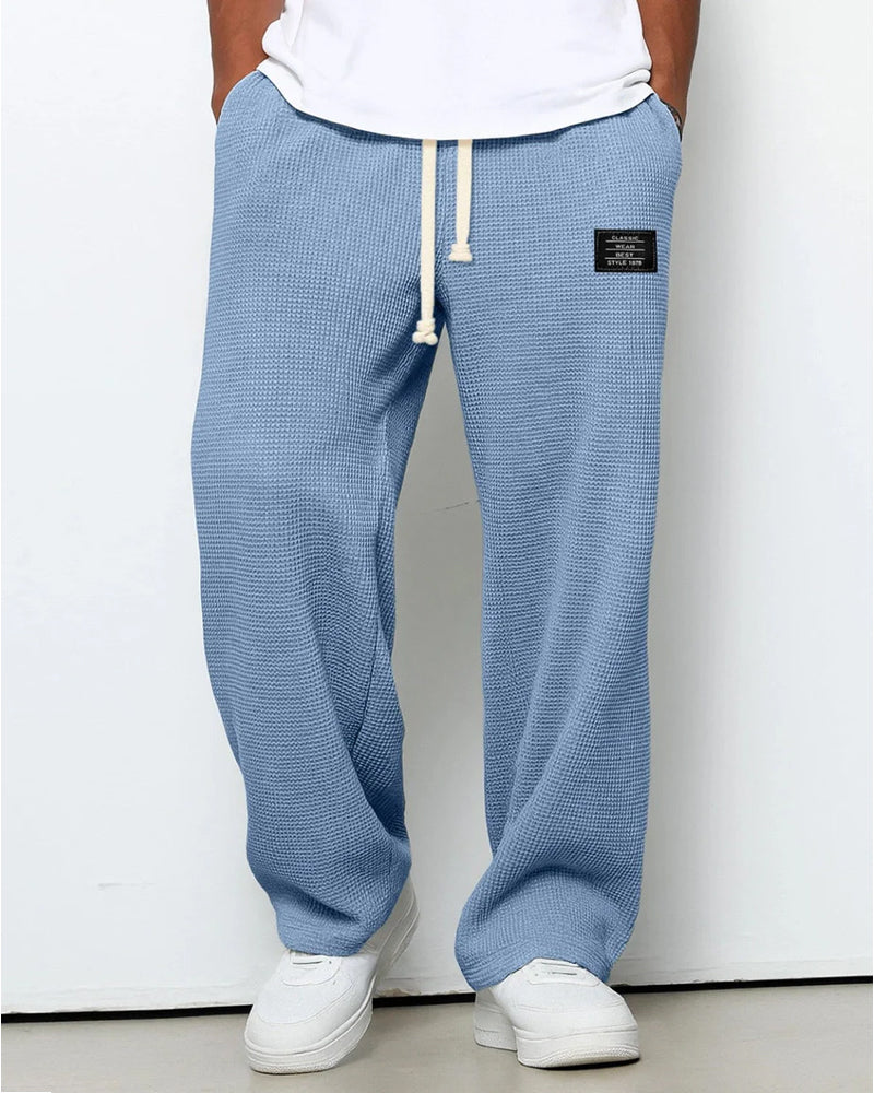 Bequeme weite Herrenhose mit verstellbarem Bund