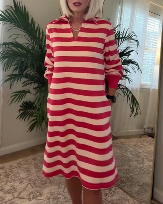 Gestreiftes Kleid mit Kragen und langen Ärmeln