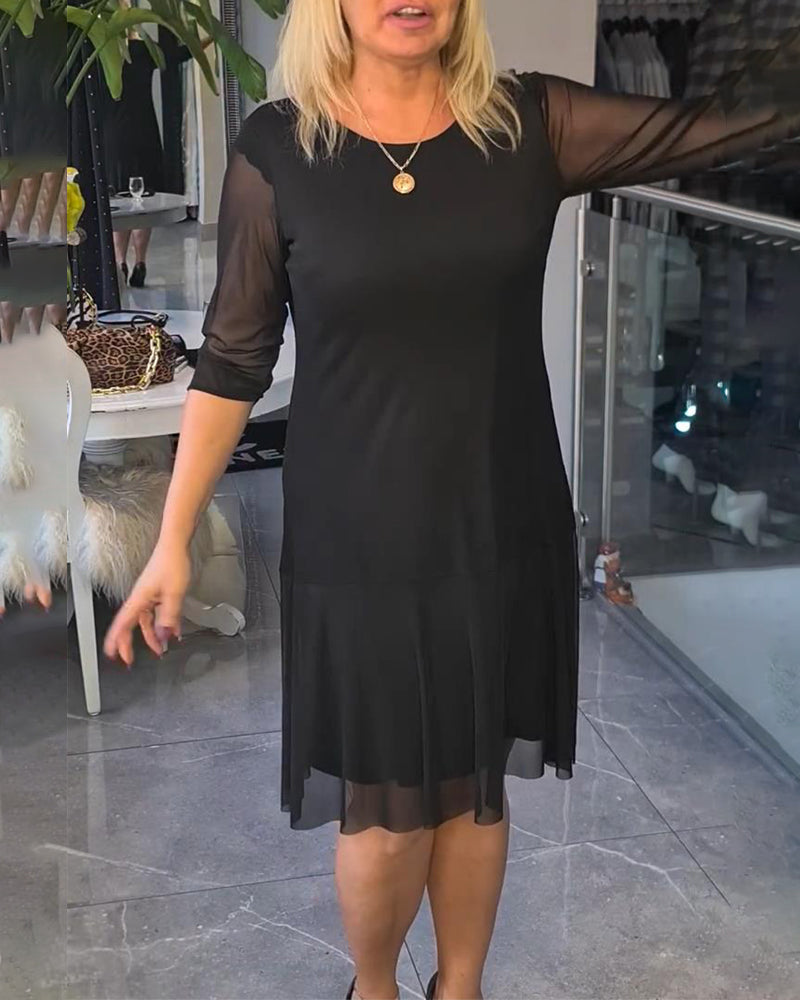 Transparentes und modisches unifarbenes Kleid