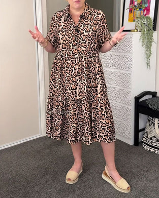 Kleid A-Linie mit Leopardenmuster und Kragen