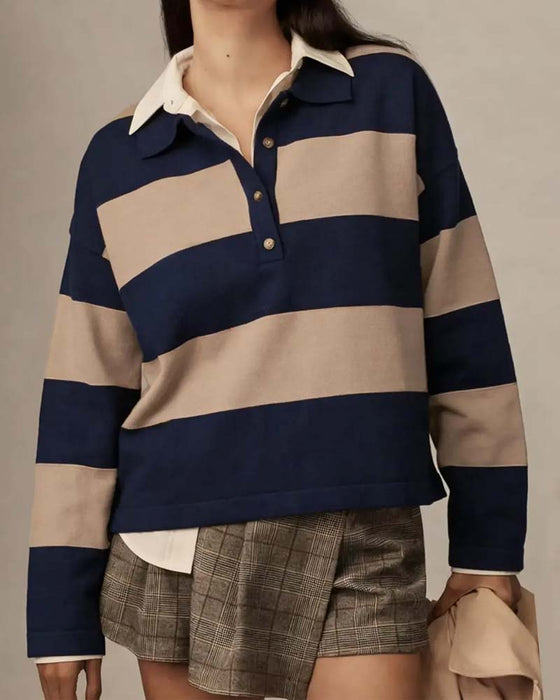 Pullover Mit Breitem Gestreiftem Geknöpftem Revers