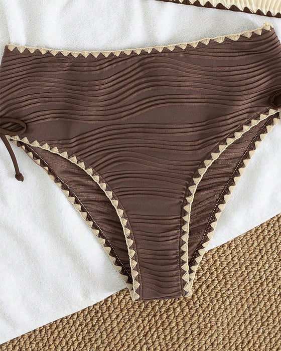 Bikini Zweiteiliges Set Mit Halterhals und Kontrastfarbe Design
