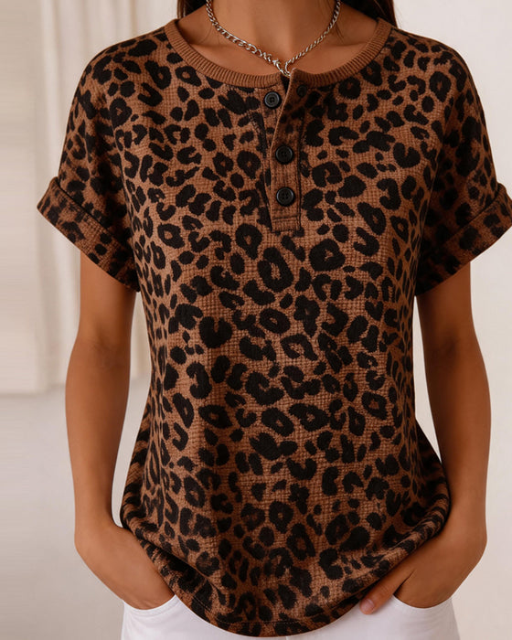 Top Henley-Ausschnitt Leopard Print Waffel
