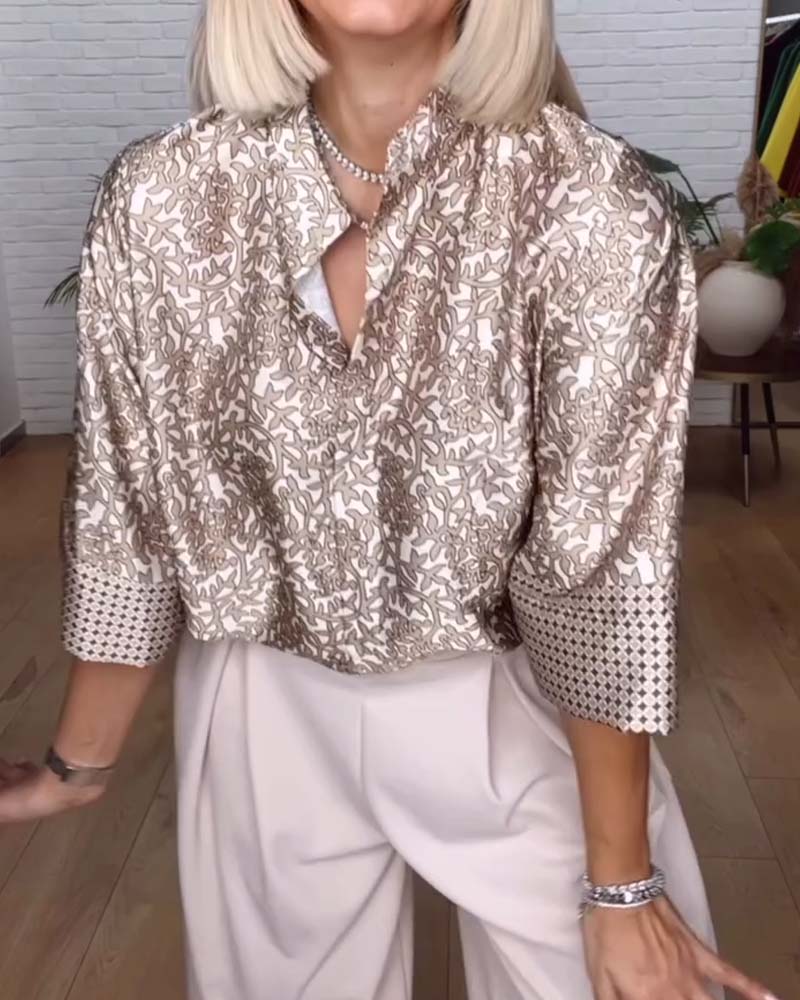 Bluse mit Stehkragen und bedrucktem Satin