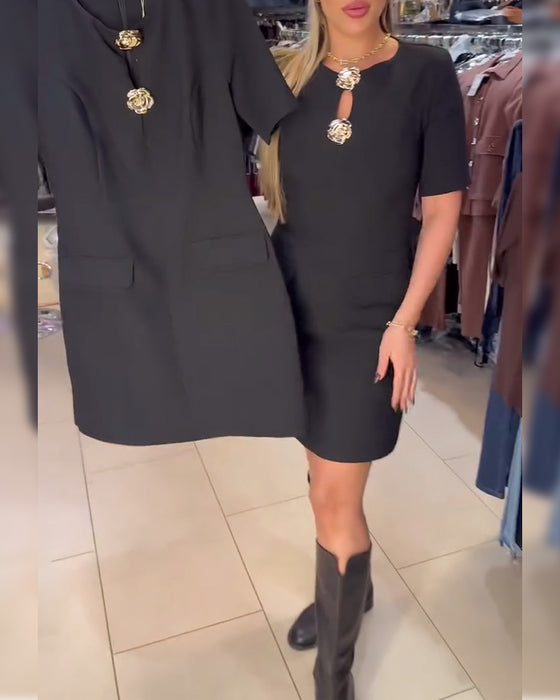 Kleid Metallschließe Figurbetont Kurzarm