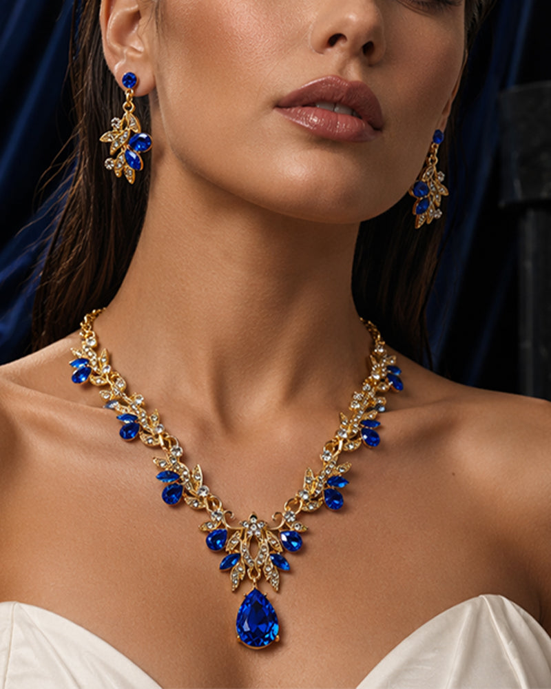 Funkelndes Tränenförmiges Anhänger-Halsband Und Ohrringe Set