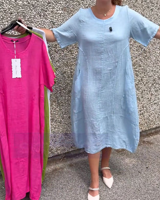 Einfarbiges Kleid Mit Rundhals