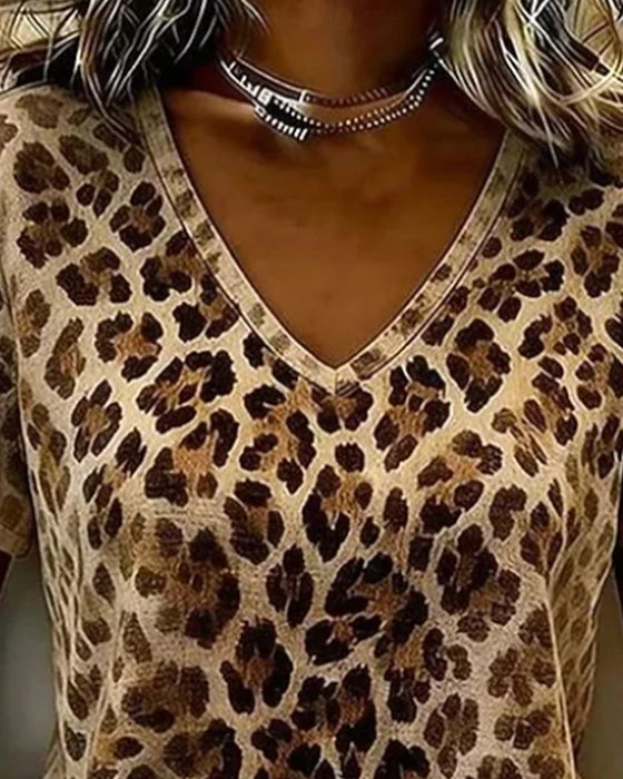 T-Shirt V-Ausschnitt Leopard Druck Gradient Kurzarm