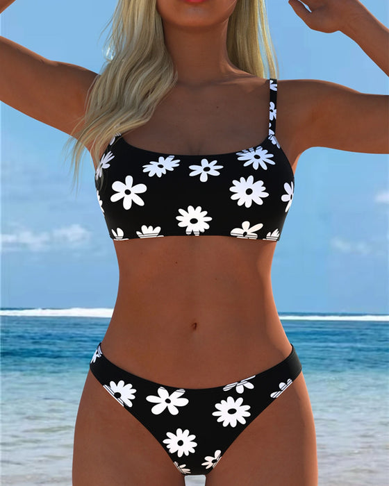 Bikini Blütenblatt-Print