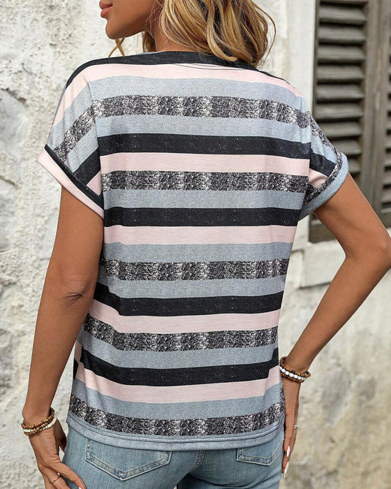 T-Shirt V-Ausschnitt Dreiknopf Gestreift