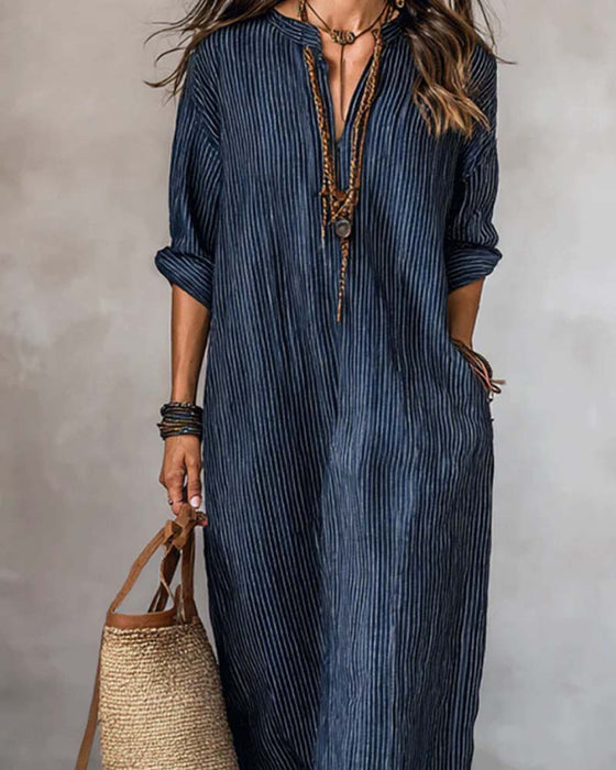 Kleid V-Ausschnitt Gestreift Mock Neck