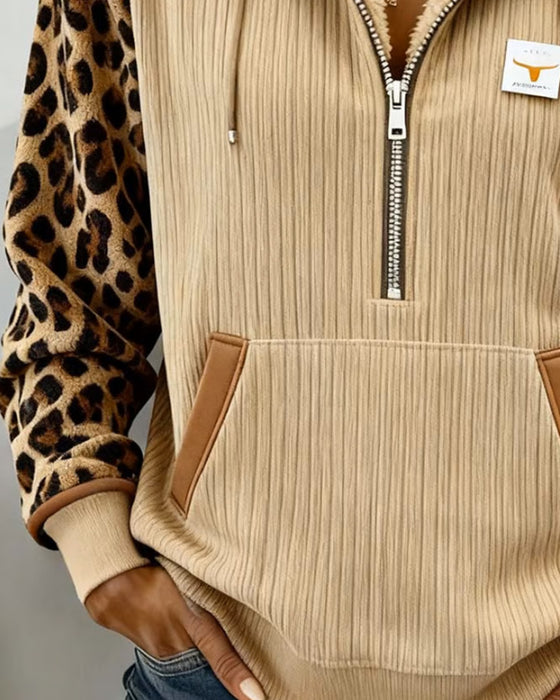 Hoodie mit Leopardenprint und Fleecefutter