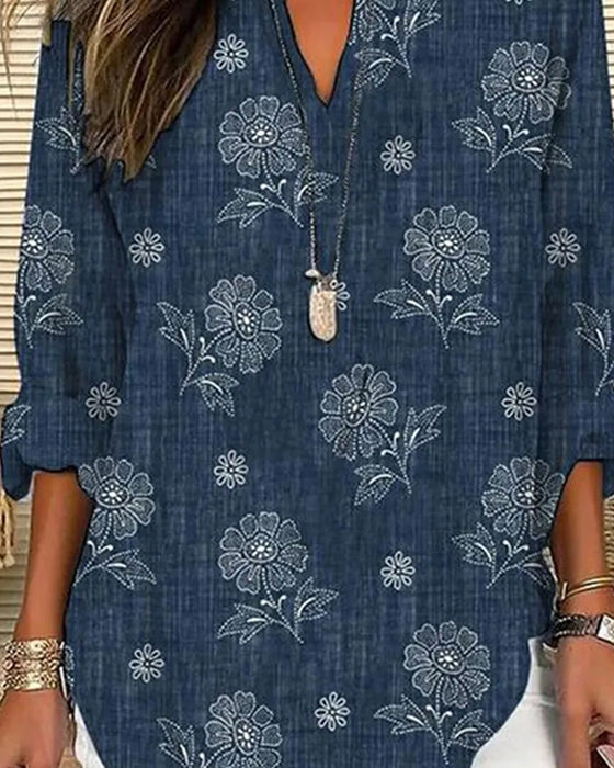 Lässige bluse mit blumendruck