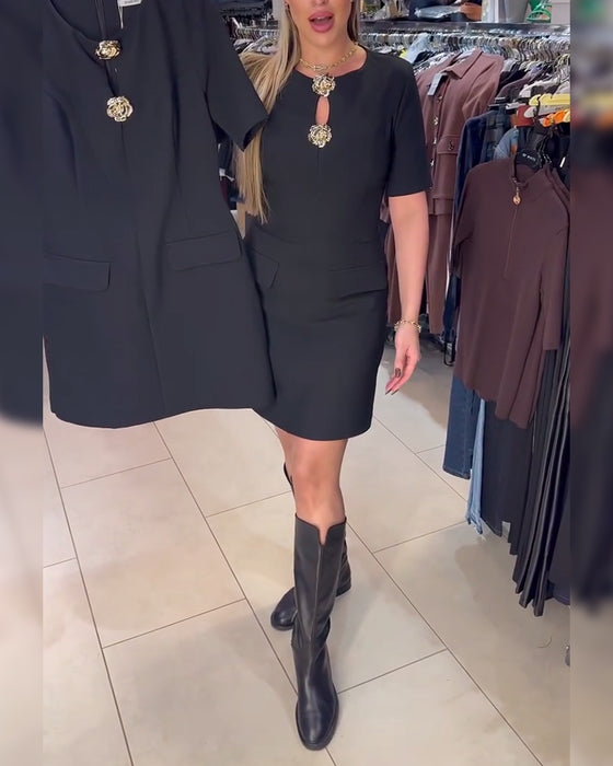 Kleid Metallschließe Figurbetont Kurzarm