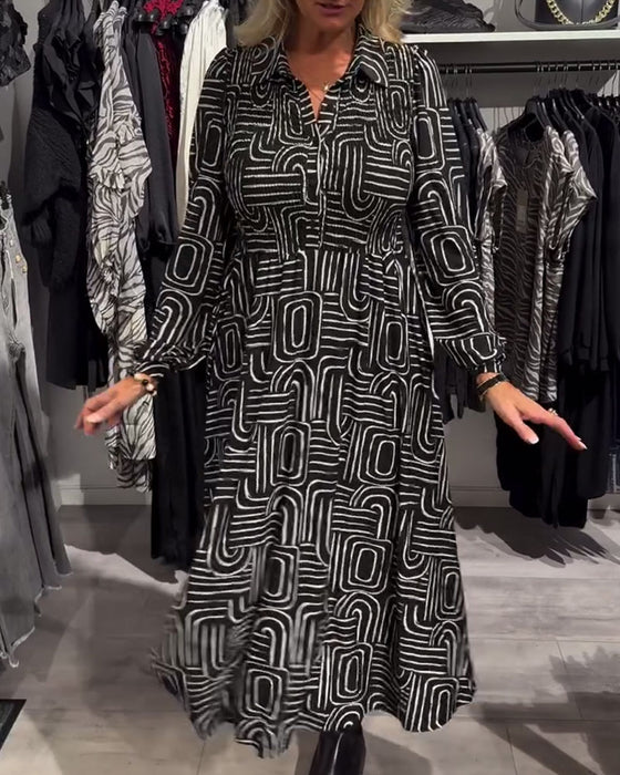 Kleid Mit Lapel - Kragen - Design Und Modische Gedruckte Merkmale