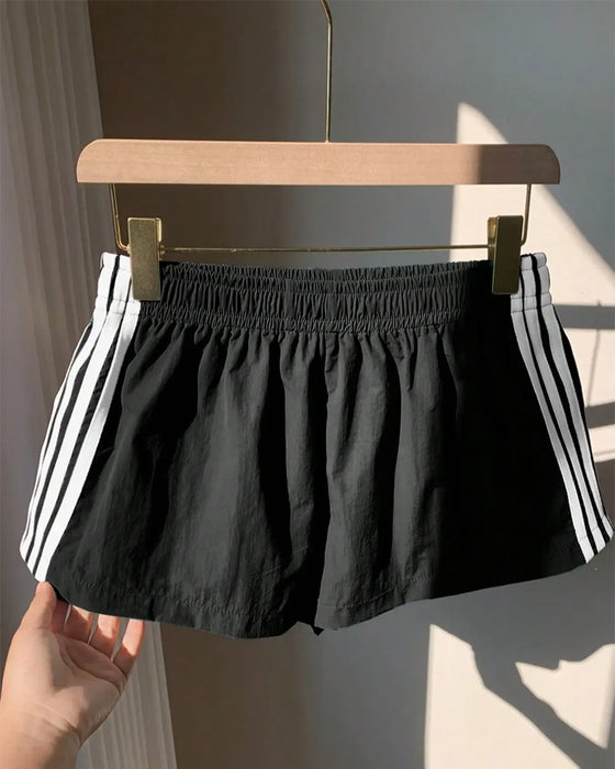Shorts Gestreifte Kontrastierende Bahn