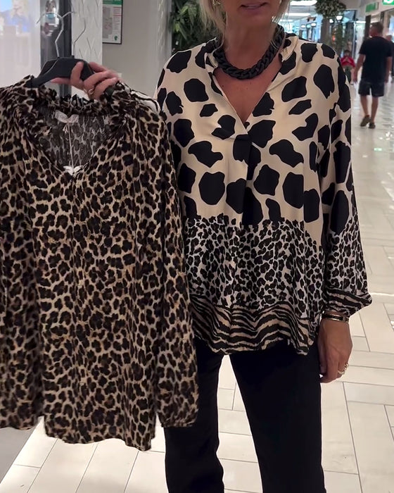 Lässige bluse mit V-ausschnitt und leopardenmuster