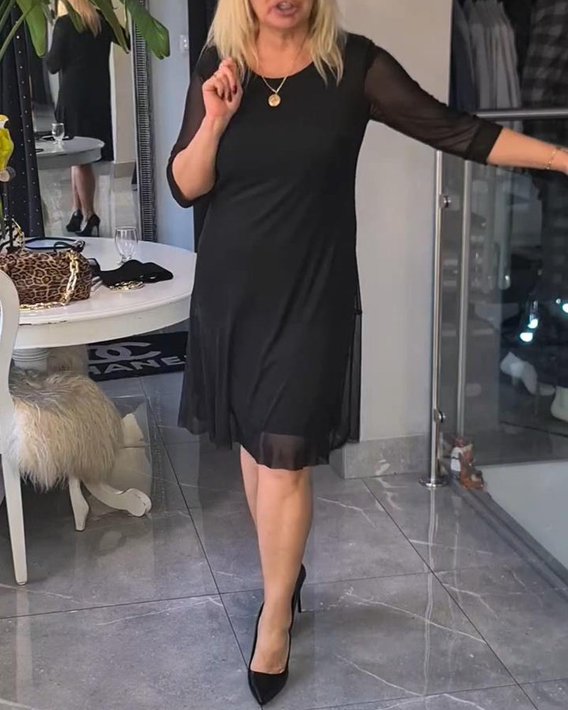 Transparentes und modisches unifarbenes Kleid