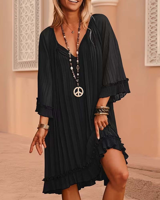 V-Ausschnitt Kleid Mit Rüschen Und Dreiviertelärmeln