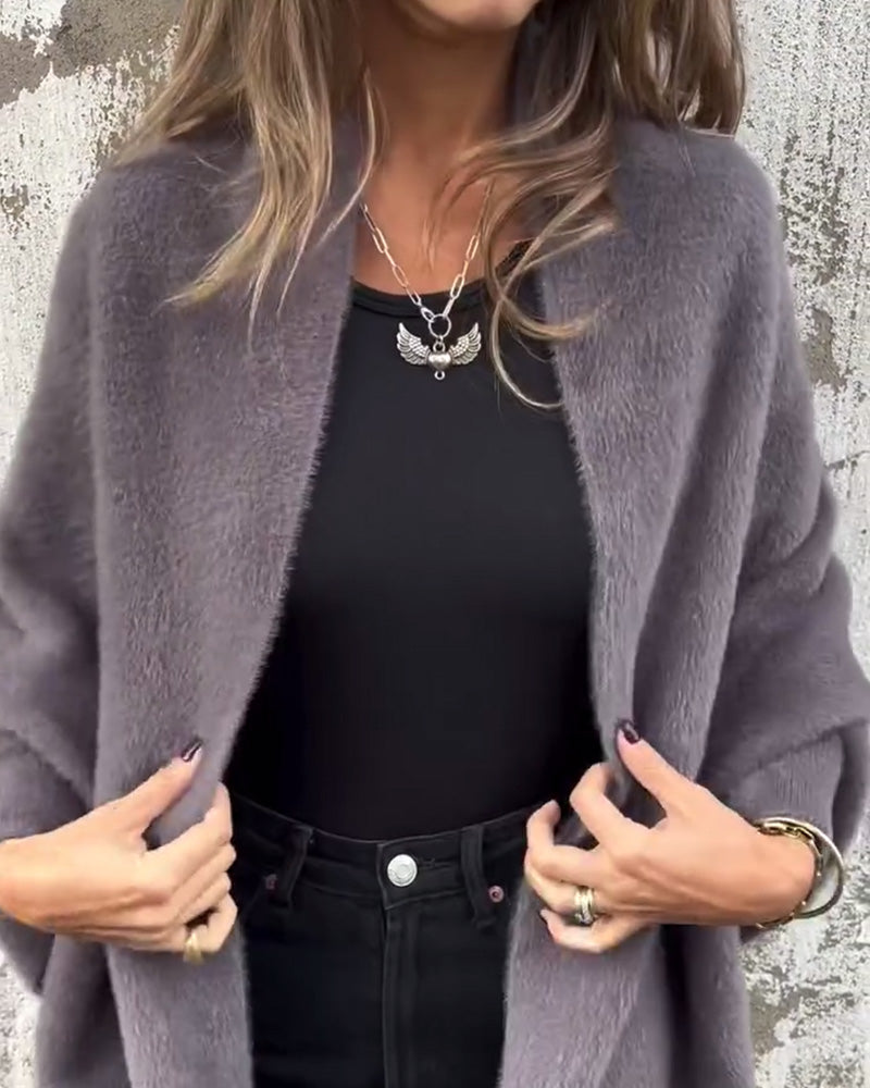 Lässiger, einfarbiger cardigan mit fransen