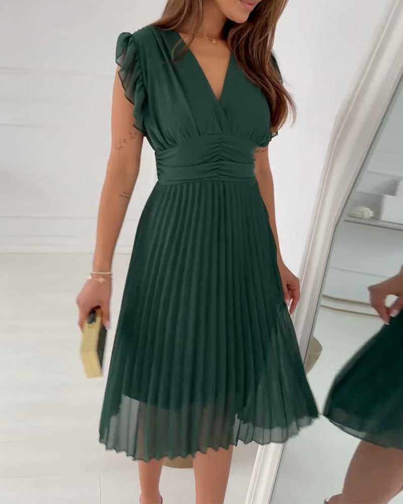 Elegant pleated skirt with ruffled sleeves for women